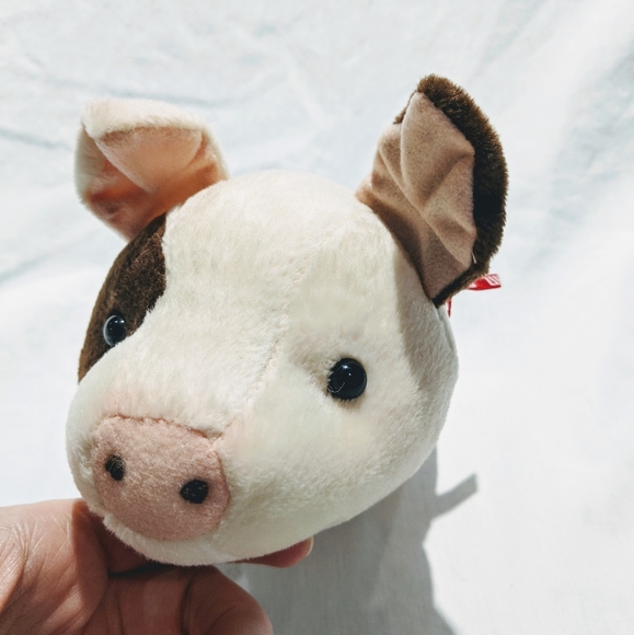 Cute "Pretty Britz" Stuffed Pig from Japan - Picture 4 of 8